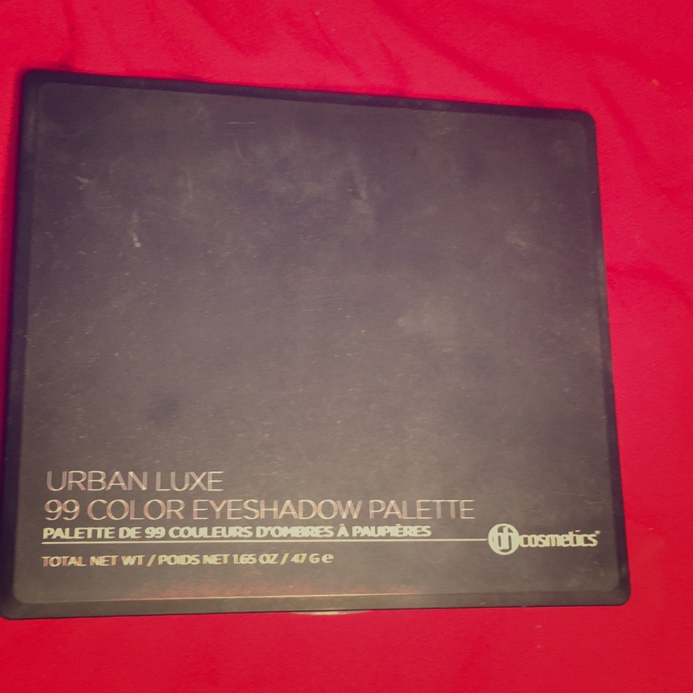 Urban luxe 99 color eyeshadow palette